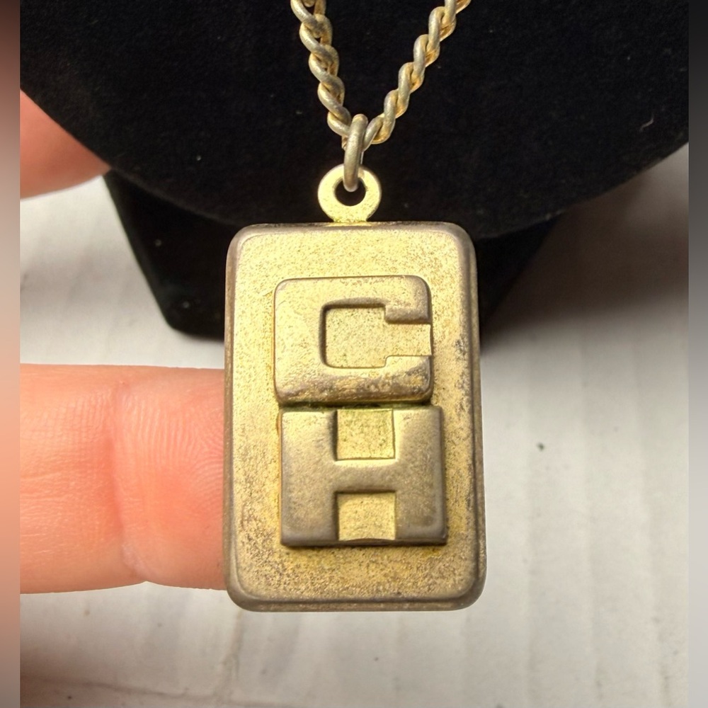 Vintage Gold Plated “C H”‎ Pendant Necklace Rectangle Dangle Jewelry 70s Retro - Picture 2 of 7